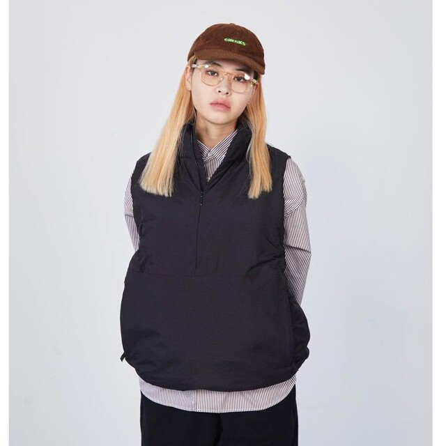 1LDK SELECT(ワンエルディーケーセレクト)のSO ORIGINAL HALF ZIP PADDING VEST メンズのトップス(ベスト)の商品写真