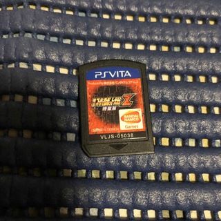 PlayStation Vita - お値下げ中❗️PSVita + 付属品（箱・説明書なし 