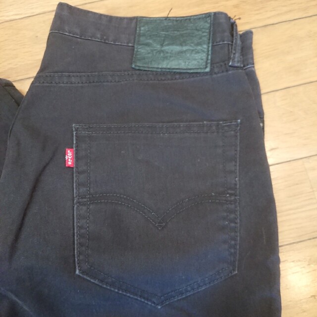 Levi's(リーバイス)のリーバイス W32 ブラックパンツ 2本セット メンズのパンツ(デニム/ジーンズ)の商品写真