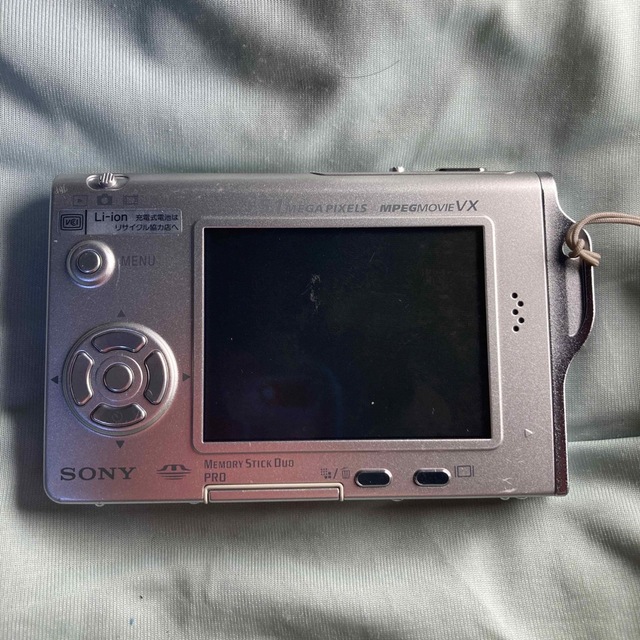 SONY(ソニー)のSony  DSC-T7 シルバー スマホ/家電/カメラのカメラ(コンパクトデジタルカメラ)の商品写真