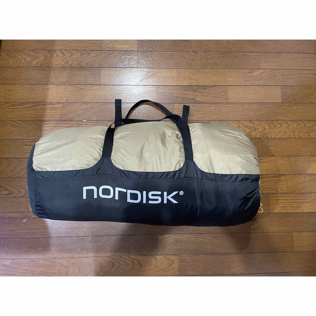 ノルディスク レイサ4 日本限定 ベージュ Nordisk Reisa 4 スポーツ/アウトドアのアウトドア(テント/タープ)の商品写真