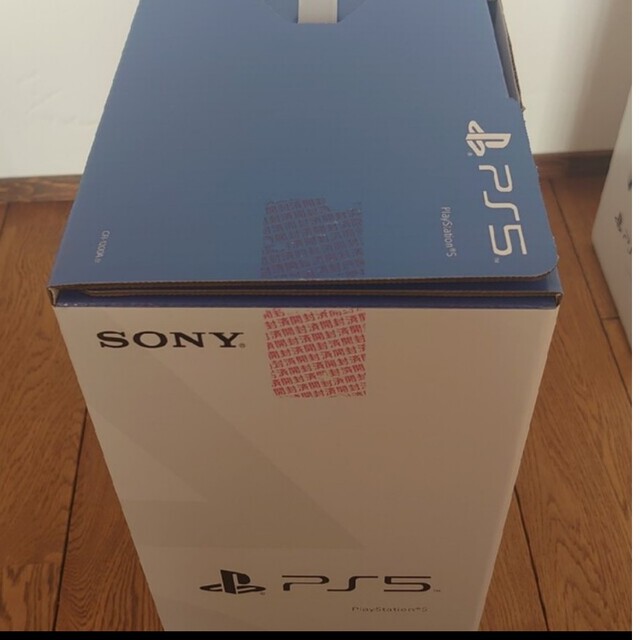 PlayStation(プレイステーション)の新品   playstation5 CFI-1200A01 本体 2 エンタメ/ホビーのゲームソフト/ゲーム機本体(家庭用ゲーム機本体)の商品写真