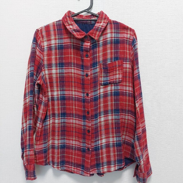 チェックシャツ　赤　Lサイズ レディースのトップス(シャツ/ブラウス(長袖/七分))の商品写真