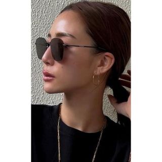 中島けいかさんと同じ バレンシアガ サングラス | monsterdog.com.br