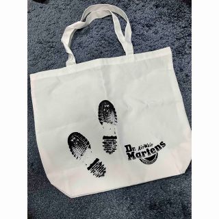 ドクターマーチン(Dr.Martens)のDr Martens ドクターマーチン ナイロントート WHITE 未使用品(トートバッグ)