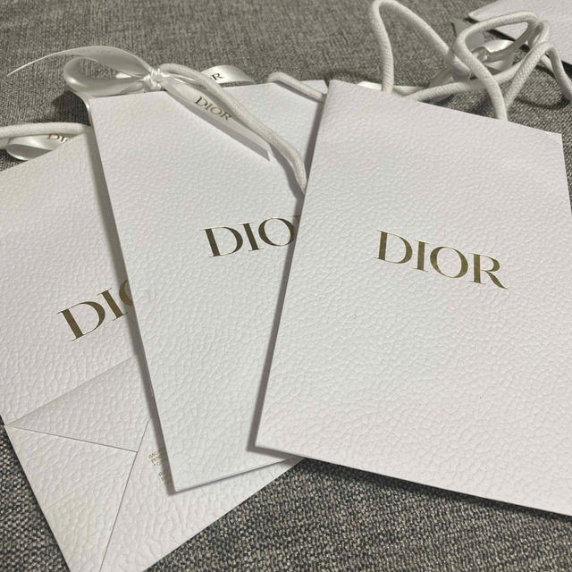 Christian Dior(クリスチャンディオール)のクリスチャンディオール　ショップ袋　3枚 レディースのバッグ(ショップ袋)の商品写真