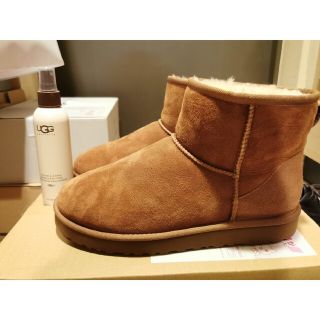 アグ(UGG)の極美中古 UGG CLASSIC MINI 27cm 保護スプレー付き(ブーツ)