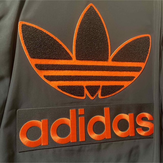 adidas(アディダス)のadidas ジャンパー メンズのジャケット/アウター(ナイロンジャケット)の商品写真