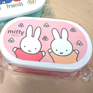 ミッフィー(miffy)のミッフィー miffy シール容器 弁当箱 ランチボックス 入れ子式 ピンク(弁当用品)