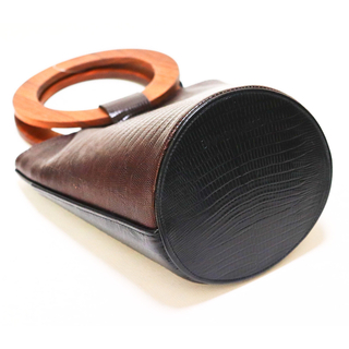 《モダンウィービング》新品 木製ハンドル クロコ型押し レザーハンドバッグ