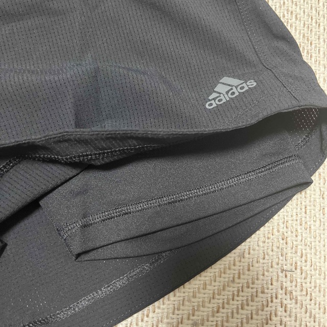 adidas(アディダス)のadidas ショートパンツ スポーツ/アウトドアのランニング(ウェア)の商品写真