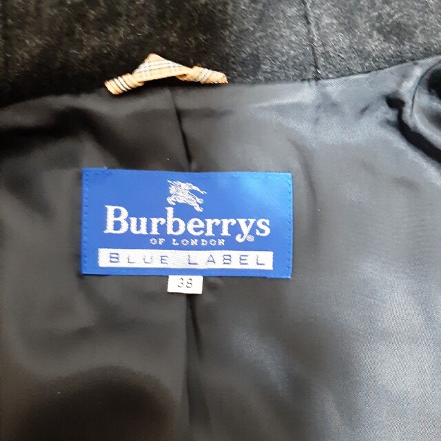 BURBERRY BLUE LABEL(バーバリーブルーレーベル)のBURBERRYブルーレーベル　フードコート レディースのジャケット/アウター(ロングコート)の商品写真