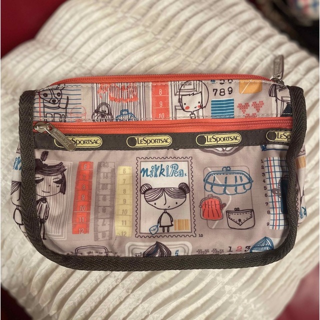 LeSportsac(レスポートサック)のレスポートサック　ポーチ レディースのファッション小物(ポーチ)の商品写真