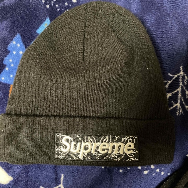 カイカイキキSupreme New Era® Box Logo Beanie 新年特別価格