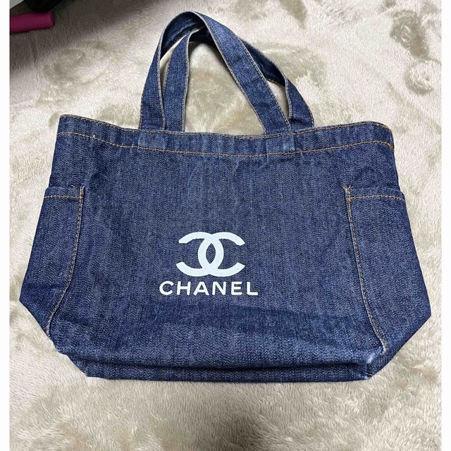 CHANEL(シャネル)のCHANELノベルティトートバック レディースのバッグ(トートバッグ)の商品写真