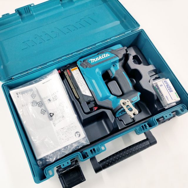 マキタ/makita 18V充電式ピンタッカ PT353D ケース付き-