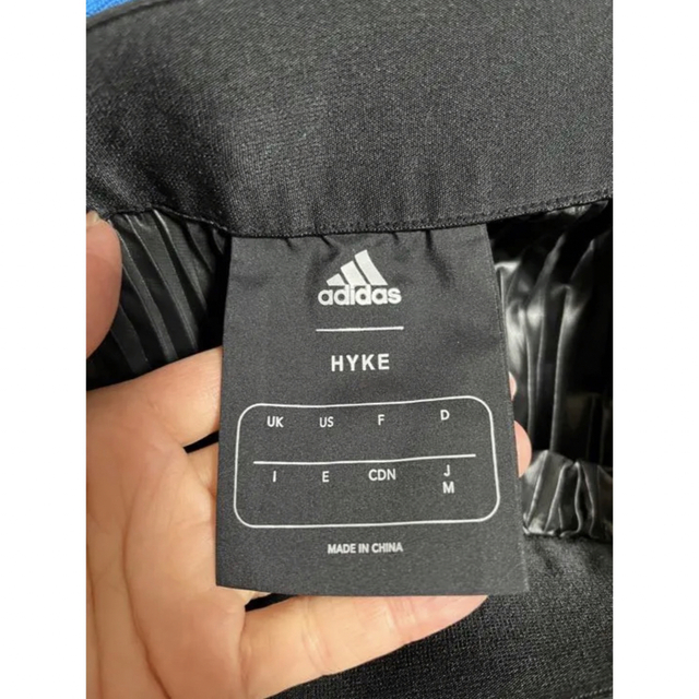 hyke adidasラッププリーツスカートレディース