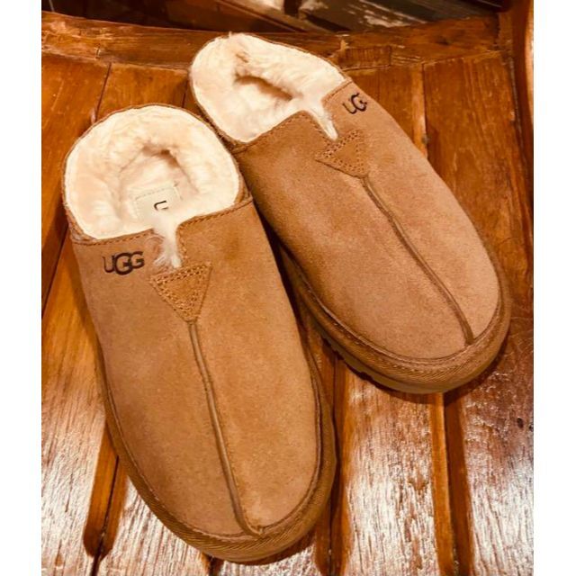 UGG(アグ)の完売しました。。。。。超美品③✨23～23.5✨UGG✨NEUMAN✨ニューマン レディースの靴/シューズ(スリッポン/モカシン)の商品写真