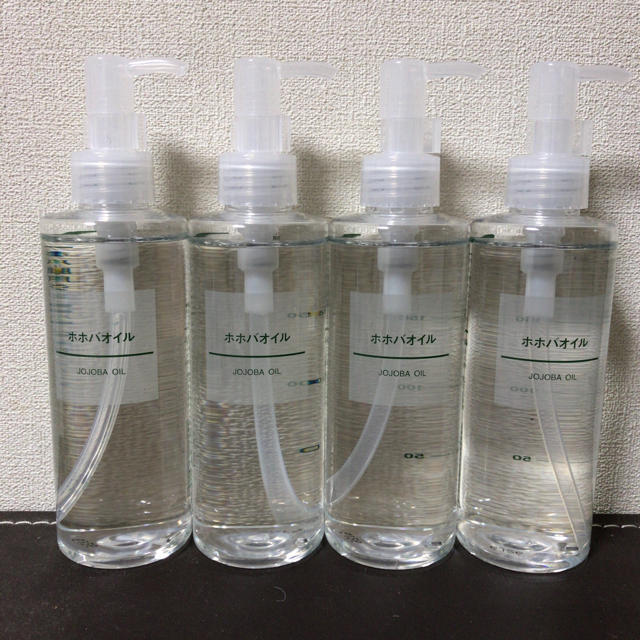 MUJI (無印良品)(ムジルシリョウヒン)の新品 無印良品 ホホバオイル 200ml 8本 送料込み  コスメ/美容のボディケア(ボディオイル)の商品写真