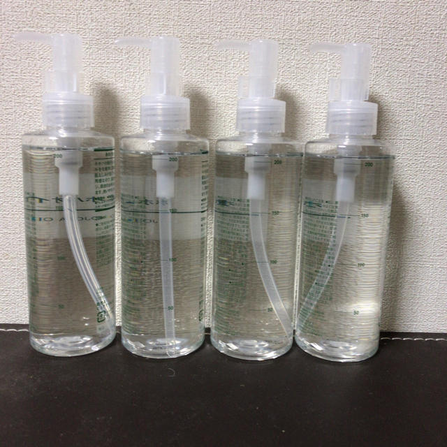 MUJI (無印良品)(ムジルシリョウヒン)の新品 無印良品 ホホバオイル 200ml 8本 送料込み  コスメ/美容のボディケア(ボディオイル)の商品写真