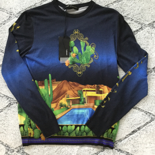 ポイント10倍】 VERSACE - versace ヴェルサーチ 薄手ニットベルサーチ