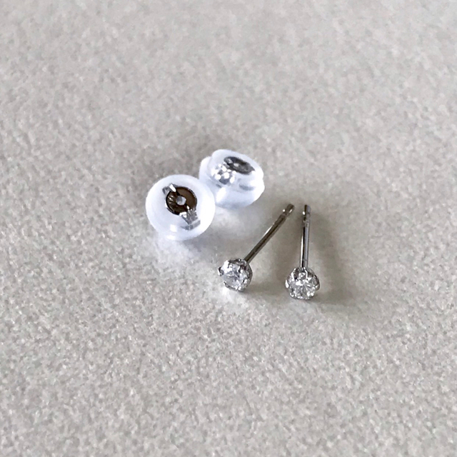 ダイヤモンドピアス プラチナピアス 0.10ct pt900 ピアス 送料無料 | フリマアプリ ラクマ