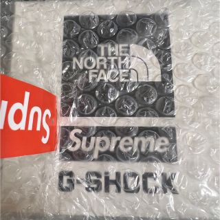 シュプリーム(Supreme)の【ステッカー付】Supreme / The North Face G-SHOCK(腕時計(デジタル))