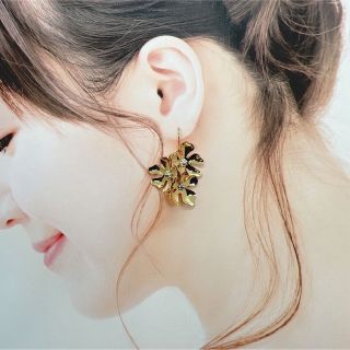 フラワーピアス(ピアス)