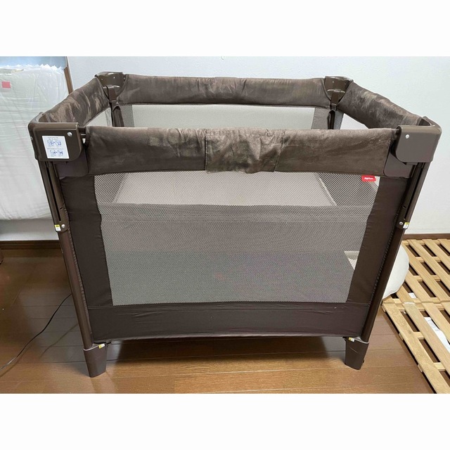 美品 アップリカ(Aprica) 折り畳みミニベビーベッド ココネルエアー
