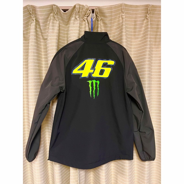 バレンティーノ・ロッシ ジップアップジャケット VR46 自動車/バイクのバイク(その他)の商品写真