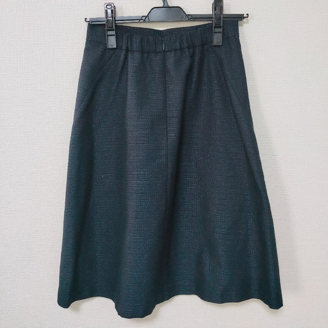 B.C STOCK(ベーセーストック)のベーセーストック ツィードスカート（ネイビー／S）黒に近い紺 レディースのスカート(ひざ丈スカート)の商品写真