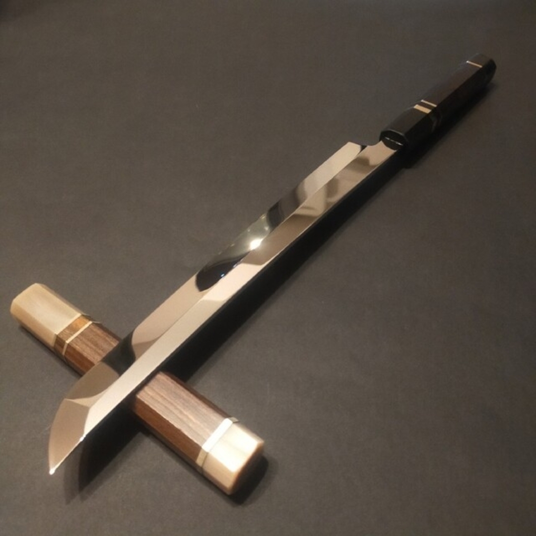 ステン本焼V金10号先丸柳刃包丁270mm 高級黒檀黒水牛八角柄-