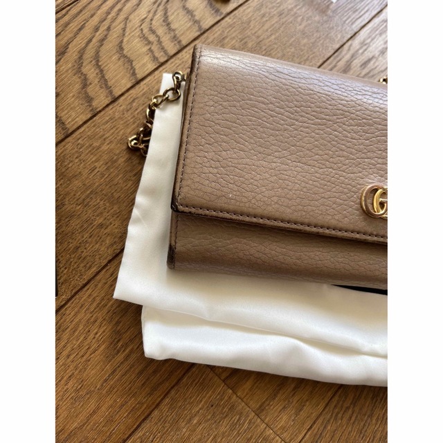 Gucci - 週末セール!GUCCI チェーンウォレット ベージュの通販 by