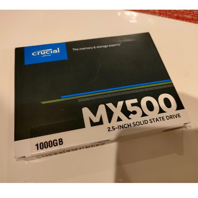 Crucial mx500 SSD 1TB スマホ/家電/カメラのPC/タブレット(PCパーツ)の商品写真