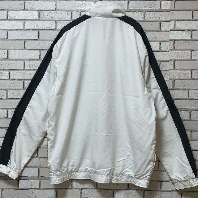 PUMA(プーマ)の古着 プーマ ナイロンジャケット サイドライン ロゴ刺繍 ホワイト メンズ L メンズのジャケット/アウター(ナイロンジャケット)の商品写真