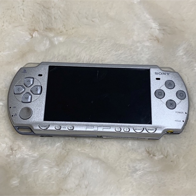 PSP本体 PSP-2000 エンタメ/ホビーのゲームソフト/ゲーム機本体(携帯用ゲーム機本体)の商品写真