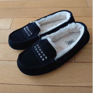 アグ(UGG)のUGG シューズモカシン アンスレー 24cm ブラック(スリッポン/モカシン)