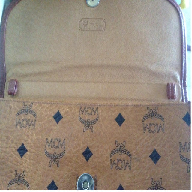 MCM(エムシーエム)の❤MCM❤セカンド お取置き中 レディースのバッグ(ハンドバッグ)の商品写真