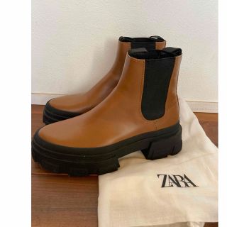 ザラ(ZARA)の値下げ　ZARA トラックソール　アンクルブーツ　37(ブーツ)