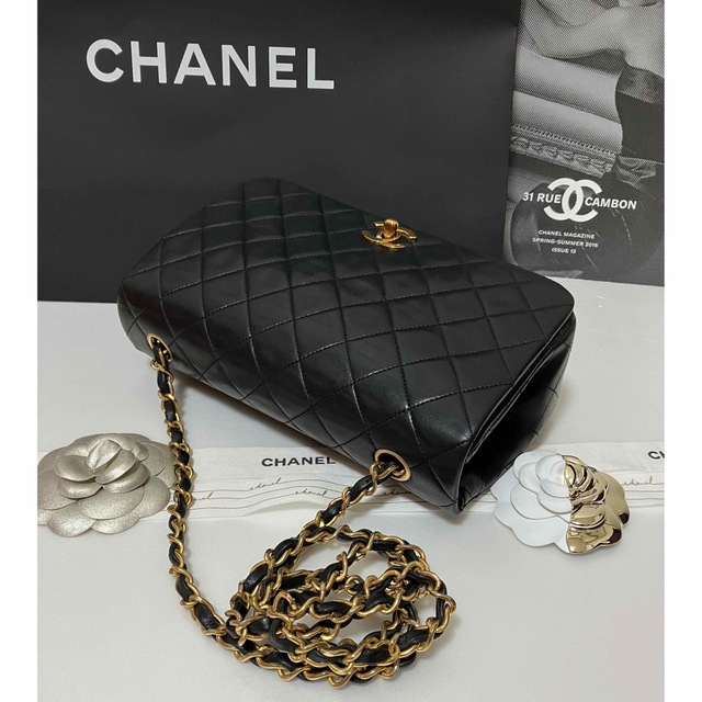 CHANEL(シャネル)の美品★ シャネル マトラッセ チェーンショルダーバッグ フルフラップ 正規品 レディースのバッグ(ショルダーバッグ)の商品写真