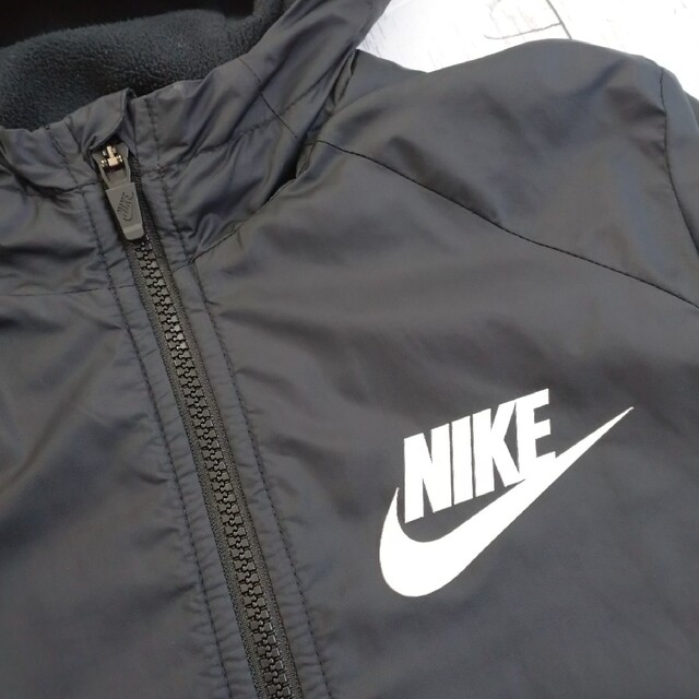 NIKE(ナイキ)のナイキ キッズ アウター 上着 ジャケット キッズ/ベビー/マタニティのキッズ服男の子用(90cm~)(ジャケット/上着)の商品写真