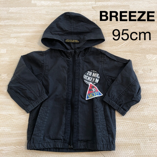 BREEZE(ブリーズ)のさらに値下げ⭐️ BREEZE パーカー　ミッキーマウス　ディズニー　95cm　 キッズ/ベビー/マタニティのキッズ服男の子用(90cm~)(ジャケット/上着)の商品写真