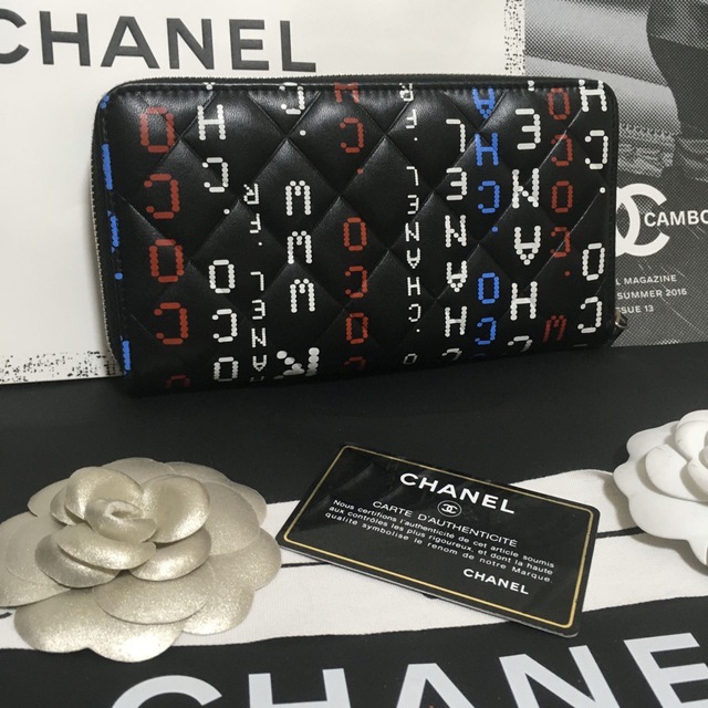 CHANEL(シャネル)の専用♡超美品★ シャネル マトラッセ タイポグラフ 長財布 ブラック 正規品 レディースのファッション小物(財布)の商品写真