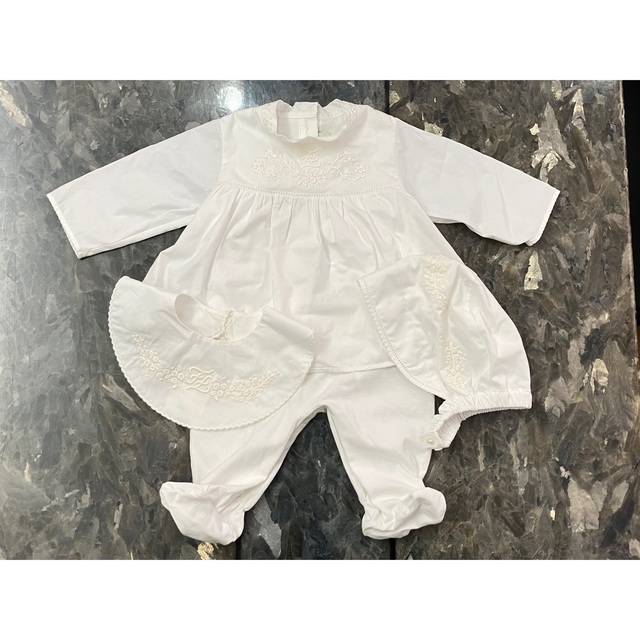 FENDI - FENDI KIDS ロンパース スタイ 帽子 3点セットの通販 by