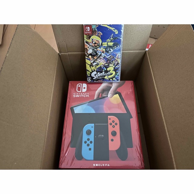 Nintendo Switch(ニンテンドースイッチ)の【新品】Nintendo Switch 有機ELモデル スプラトゥーン3 ソフト エンタメ/ホビーのゲームソフト/ゲーム機本体(家庭用ゲーム機本体)の商品写真