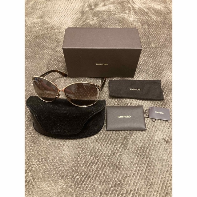 TOM FORD(トムフォード)の美品 TOMFORD サングラス TF89 670 トムフォード メンズのファッション小物(サングラス/メガネ)の商品写真