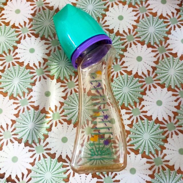 VETTA(ベッタ)のBetta　哺乳瓶 キッズ/ベビー/マタニティの洗浄/衛生用品(哺乳ビン用消毒/衛生ケース)の商品写真