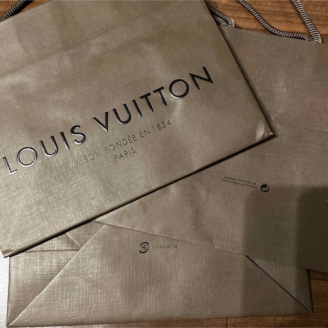 LOUIS VUITTON(ルイヴィトン)のヴィトン紙袋 レディースのバッグ(ショップ袋)の商品写真