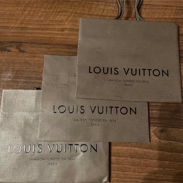 LOUIS VUITTON(ルイヴィトン)のヴィトン紙袋 レディースのバッグ(ショップ袋)の商品写真
