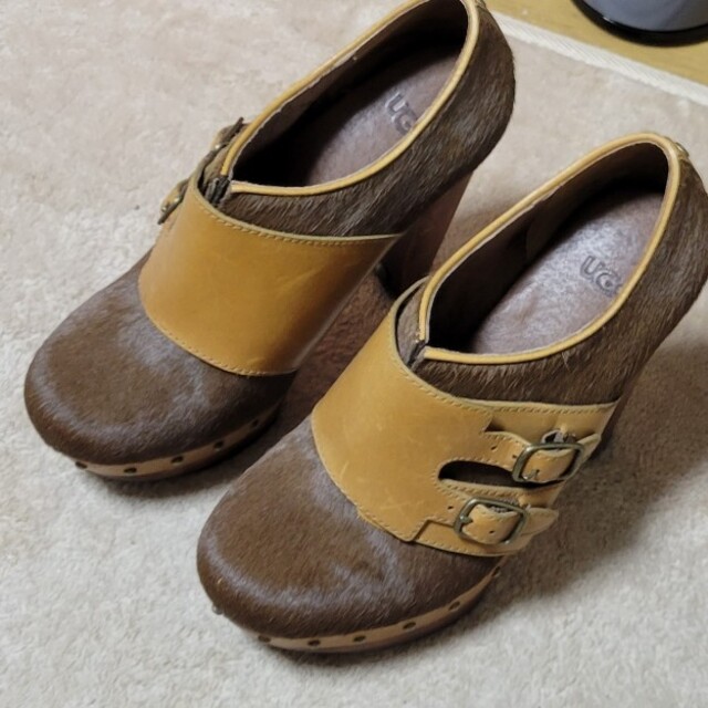 UGG(アグ)のugg ブーティ　本革 レディースの靴/シューズ(ブーティ)の商品写真